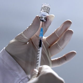 ΗΠΑ: Τρίτη δόση 8 μήνες μετά τον εμβολιασμό θα συστήσει η κυβέρνηση