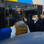 Ακινητοποιημένα λόγω βλάβης 23 από τα 40 νοικιασμένα λεωφορεία που νοίκιασε το υπουργείο Μεταφορών