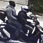 Γιώργος Καραϊβάζ: Στη δημοσιότητα βίντεο με τους εκτελεστές του πάνω στη μηχανή