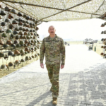 Ναγκόρνο Καραμπάχ: Η έκθεση με κράνη σκοτωμένων Αρμένιων προκαλεί οργή για τη «γενοκτονική πολιτική»