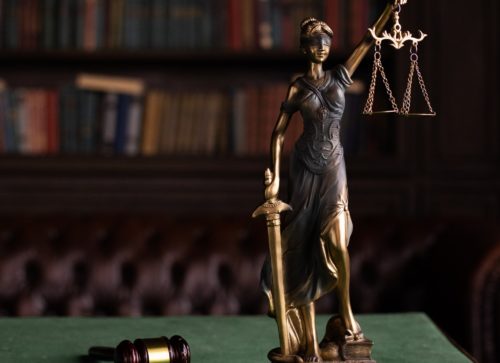 Πρωτοφανές έγγραφο καταστρατηγεί την ελευθερία του πολίτη να καταθέτει στη Δικαιοσύνη