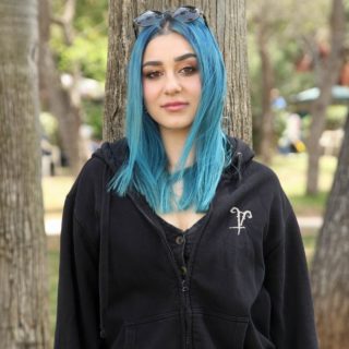 Η Coreinna έχει χιλιάδες ακόλουθους γιατί δεν κάνει «απλά μακιγιάζ»