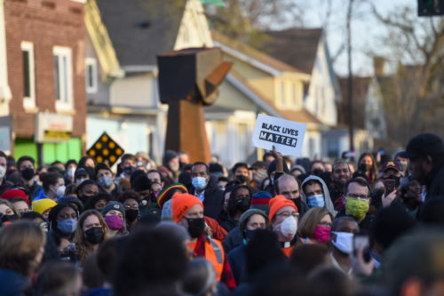 ΗΠΑ: 16χρονη μαύρη έπεσε νεκρή από πυρά της αστυνομίας στο Οχάιο