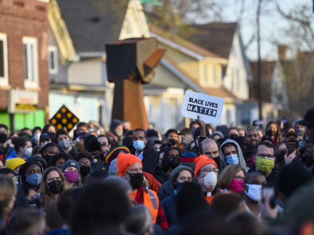 ΗΠΑ: 16χρονη μαύρη έπεσε νεκρή από πυρά της αστυνομίας στο Οχάιο