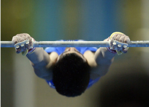 Ανατριχιαστικές είναι οι καταγγελίες των αθλητών και αθλητριών της ενόργανης γυμναστικής για βασανισμούς