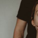 Επίθεση με καυστικό υγρό σε 25χρονη: Σοκάρουν οι μαρτυρίες των κατοίκων