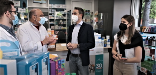 Με πρόστιμο απειλείται το φαρμακείο που επισκέφθηκε ο Κ. Μητσοτάκης την περασμένη Κυριακή