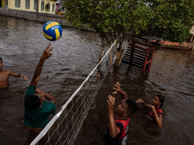 Καλώς ήρθατε στην Ανάμα, μια πόλη κάτω από το νερό στον Αμαζόνιο