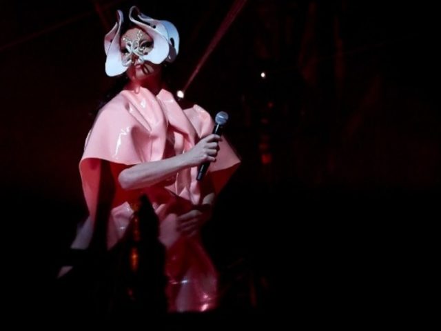 Η νέα ταινία του Ρόμπερτ Έγκερς με πρωταγωνίστρια τη Björk στους κινηματογράφους τον Απρίλιο του 2022