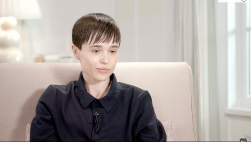 Έλιοτ Πέιτζ: Φωτογραφίζεται για πρώτη φορά χωρίς μπλούζα [ΕΙΚΟΝΕΣ]