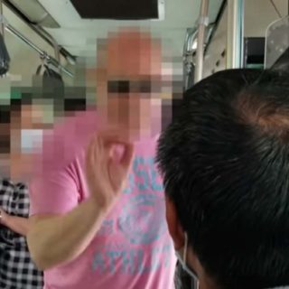 Πειθαρχικός έλεγχος στον οδηγό του λεωφορείου που επιτέθηκε ρατσιστικά σε μετανάστη [BINTEO]