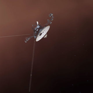 Το «Voyager 1» της NASA άκουσε για πρώτη φορά τον απόκοσμο μόνιμο βόμβο του μεσοαστρικού διαστήματος