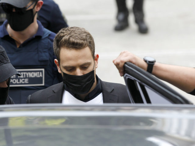 Γλυκά Νερά: Η οικογένεια του γυναικοκτόνου αποσύρει το αίτημα συνεπιμέλειας με τους γονείς της Καρολάιν