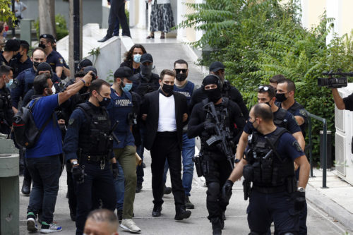 Ενώπιον του ανακριτή απολογείται σήμερα ο καθ’ ομολογίαν δράστης της γυναικοκτονίας στα Γλυκά Νερά