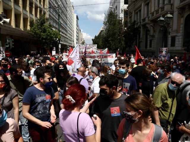 Η πορεία ενάντια στο εργασιακό νομοσχέδιο Χατζηδάκη