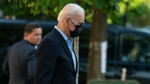 O Μπάιντεν πήγε εκκλησία παρά την προειδοποίηση ιερέων για αποκλεισμό από τη Θεία Κοινωνία πολιτικών που στηρίζουν την άμβλωση