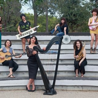 Παγκόσμια Ημέρα Μουσικής: Οι Γυναίκες Πιάνουν Τα Όργανα Κόντρα σε Ό,τι Ακούνε