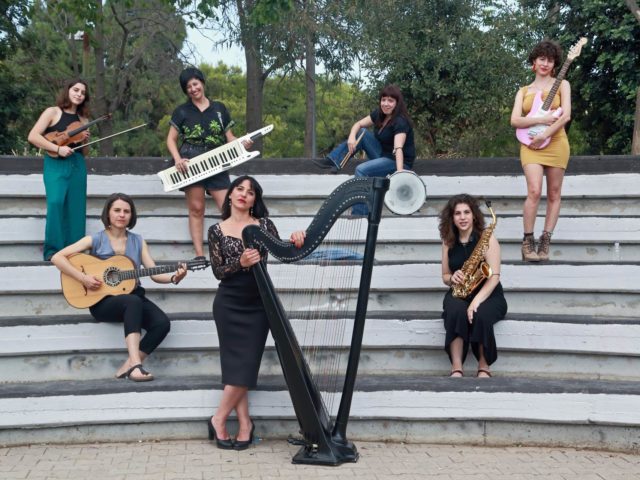 Παγκόσμια Ημέρα Μουσικής: Οι Γυναίκες Πιάνουν Τα Όργανα Κόντρα σε Ό,τι Ακούνε