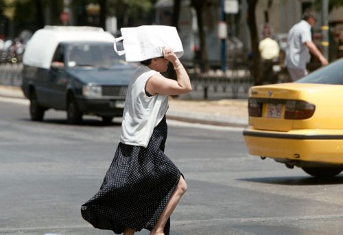 Καύσωνας: Τι είναι το «ακραίο ατμοσφαιρικό μποτιλιάρισμα» και ο «θόλος ζέστης» που έρχεται