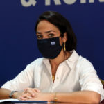 Τα μαζεύει η Δόμνα Μιχαηλίδου για τις απολύσεις των ανεμβολίαστων