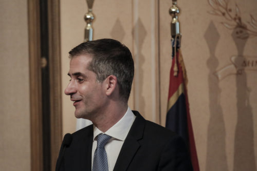 Παρέμβαση του Ρουβίκωνα σε ομιλία του Κώστα Μπακογιάννη [BINTEO]