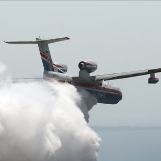 Χωρίς ενεργό μέτωπο η πυρκαγιά στη Νέα Μάκρη – Σε εξέλιξη οι έρευνες για τα αίτια