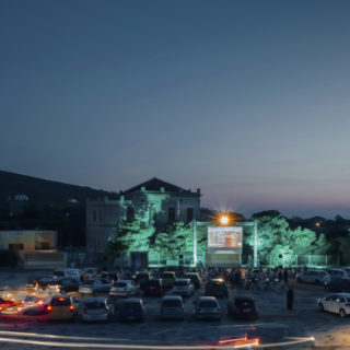 Από το drive-in στη Ντελαγκράτσια μέχρι τις προβολές στο Κολυμβητήριο, η Σύρος έλαμψε