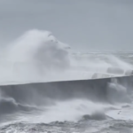 O Ποσειδώνας έκανε την εμφάνισή του στα κύματα του Σάσεξ [ΒΙΝΤΕΟ]