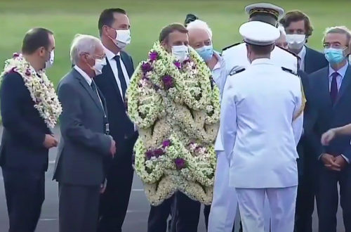 Η εμφάνιση του Εμμανουέλ Μακρόν στη Γαλλική Πολυνησία είναι μια καλοκαιρινή οπτασία