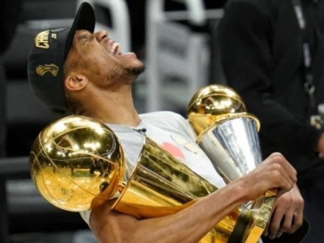 Γκάλης για Αντετοκούνμπο: «Κατέκτησες με το σπαθί σου την κορυφή του κόσμου»