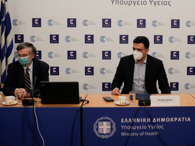 Κικίλιας και Τσιόδρας στη συνεδρίαση της Ιεράς Συνόδου