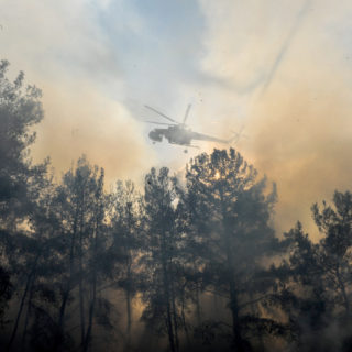 Νέα πυρκαγιά κοντά στη πόλη της Ρόδου