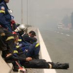 Φωτιά Αττική: Νεκρός εθελοντής πυροσβέστης