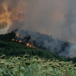 Μεγάλη αναζωπύρωση στην Εύβοια – Οι φωτιές απειλούν το χωριό Αβγαριά