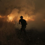 Μεσολόγγι: Βελτιωμένη η εικόνα της φωτιάς στην Στάμνα – Υπό μερικό έλεγχο η πυρκαγιά στην Ηλεία