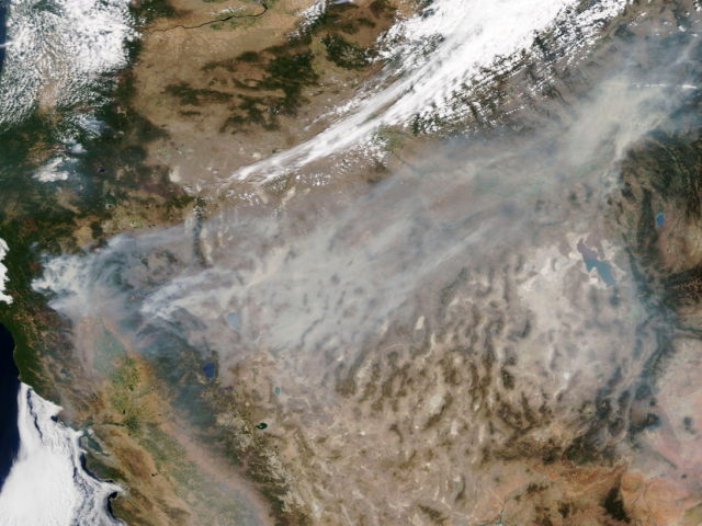 Η Καλιφόρνια αντιμετωπίζει τη δεύτερη μεγαλύτερη πυρκαγιά στην ιστορία της