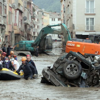 Τουρκία: Στους 70 οι νεκροί από τις πλημμύρες, δεκάδες οι αγνοούμενοι