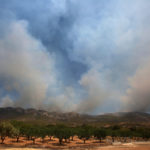 Φωτιά στα Βίλια: Καίγεται για τρίτη μέρα η περιοχή