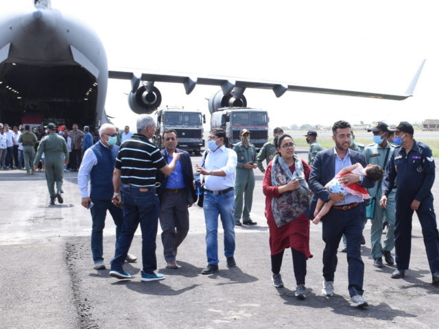 Οι Ταλιμπάν προειδοποιούν για «συνέπειες» αν οι ΗΠΑ καθυστερήσουν την αποχώρησή τους από το Αφγανιστάν