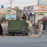 Οι γυναίκες «θα μπορούν να σπουδάζουν» αλλά όχι σε «μικτές τάξεις», ανακοίνωσαν οι Ταλιμπάν