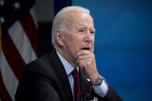 Οι Αμερικανοί αποδοκιμάζουν τους χειρισμούς Μπάιντεν στο Αφγανιστάν