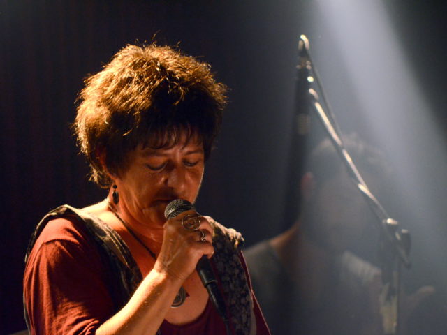 Φωτεινή Βελεσιώτου: «Θεωρώ τη σιωπή ντροπή και συνενοχή»