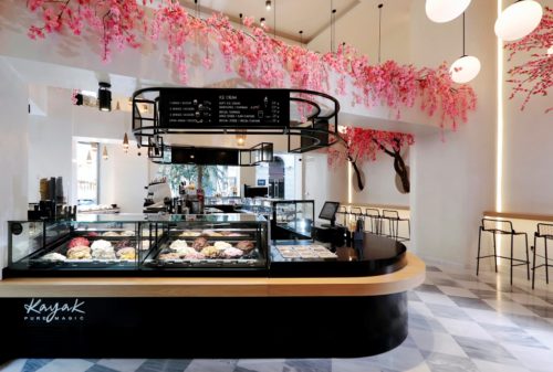 Και όμως η γεύση ανθίζει… στο νέο κατάστημα παγωτού Kayak