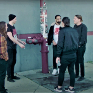 Οι metal ρίζες των Deafheaven δίνουν τη θέση τους στο shoegaze, μέσα από το ‘Infinite Granite’