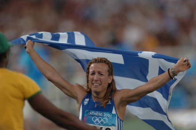 Πηγή Δεβετζή: Παράγοντας του αθλητισμού κατέβασε το παντελόνι και με έριξε στον καναπέ