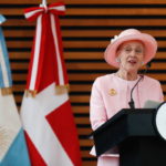 Η βασίλισσα Μάργκαρετ της Δανίας έπιασε δουλειά ως σκηνογράφος στο Netflix