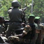 Γουινέα: Οι επικεφαλής του πραξικοπήματος καλούν σε συνάντηση τους υπουργούς της κυβέρνησης Κοντέ