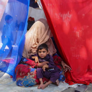 ΟΗΕ: Ο Υπάτος Αρμοστής για τους Πρόσφυγες προειδοποιεί για μεγαλύτερη ανθρωπιστική κρίση στο Αφγανιστάν