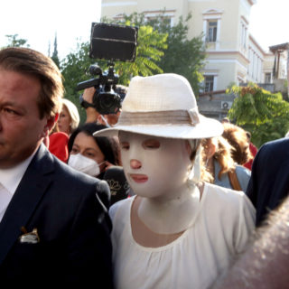 Επίθεση με βιτριόλι: Η υπεράσπιση εξαίρεσε τις γυναίκες ενόρκους