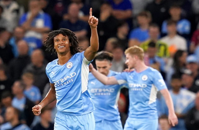 Νέιθαν Άκε: Έβαλε το πρώτο του γκολ στο Champions League λίγα λεπτά πριν χάσει τον πατέρα του